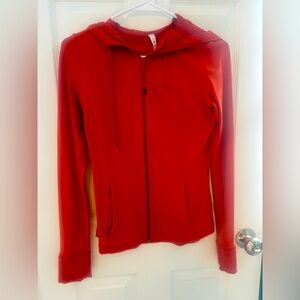 NWOT - LuluLemon Define Jacket; Luon Fabric Size 6; perfect condition!